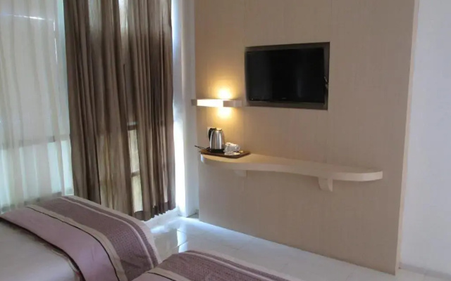 Dewarna Sutoyo Malang