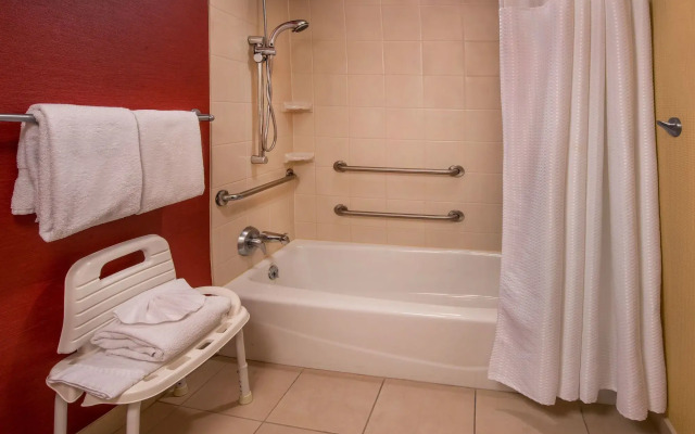 Courtyard by Marriott Newark-University of Delaware