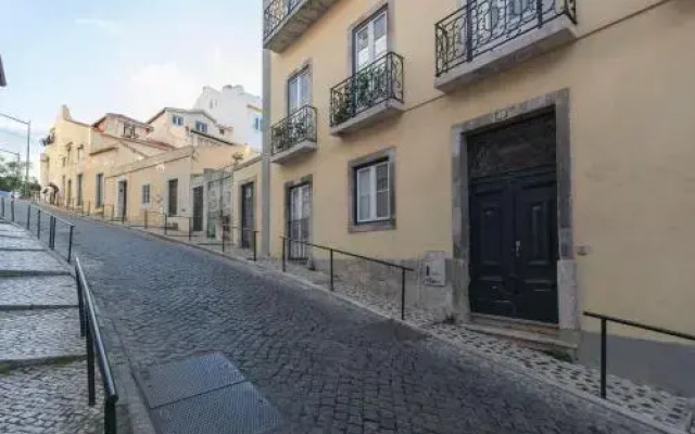 The Lisbon Flat GraCa