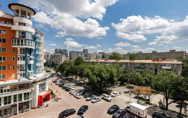 Апартаменты на улице Яна Полуяна 51/1