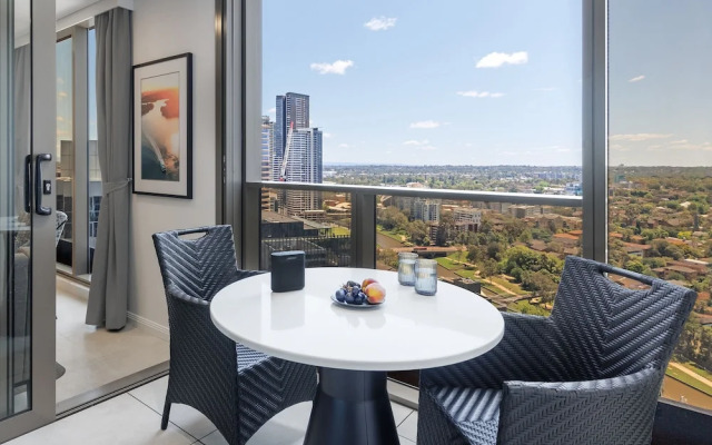 Meriton Suites George Street, Parramatta
