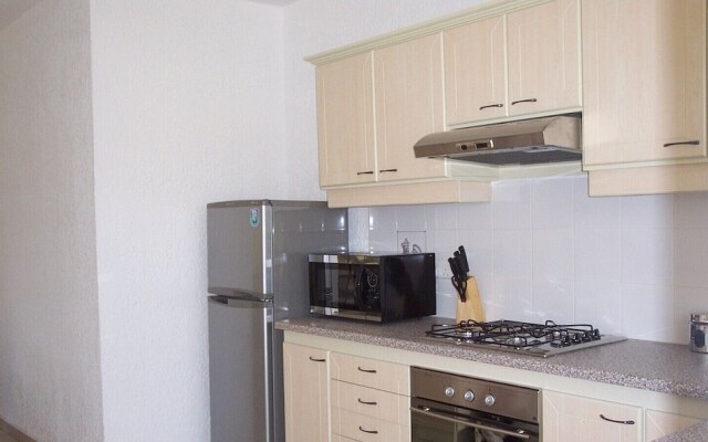 "lovely Apartment in Flic en Flac, Close to the Lovely Beach and all Amenities."