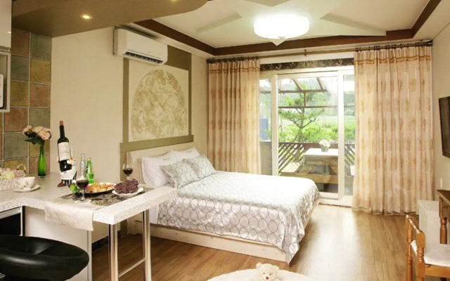 Somma Resort