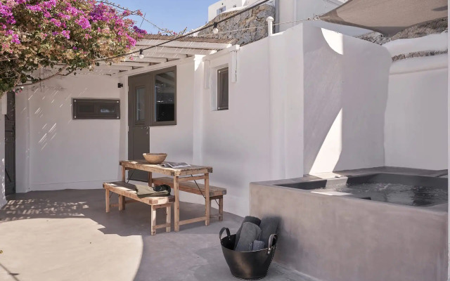 MonocleHomes