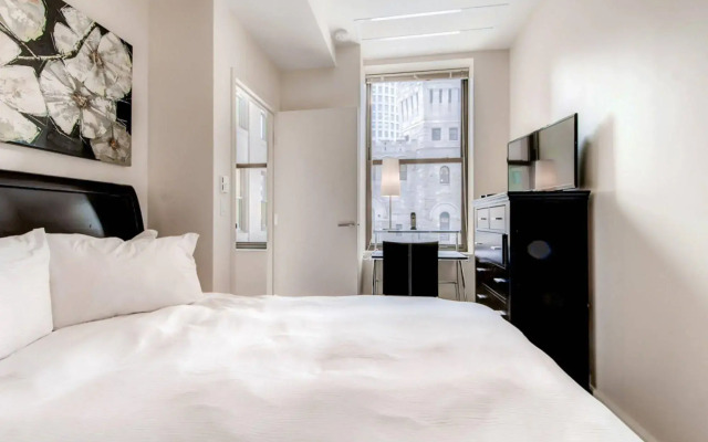 Global Luxury Suites at Bay Village