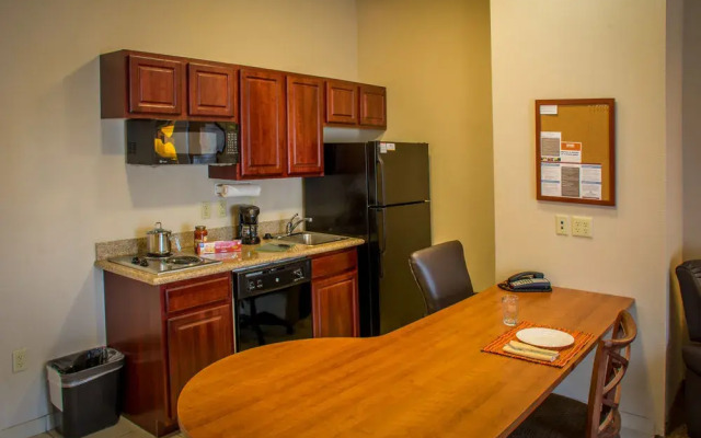 Candlewood Suites South Bend Airport, an IHG Hotel