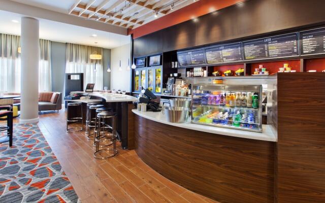 Courtyard Columbus Phenix City/Riverfront