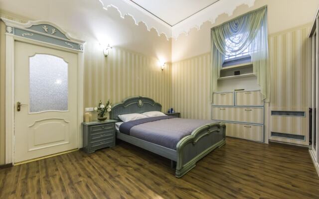 Stylish Apartment Close ot the Opera