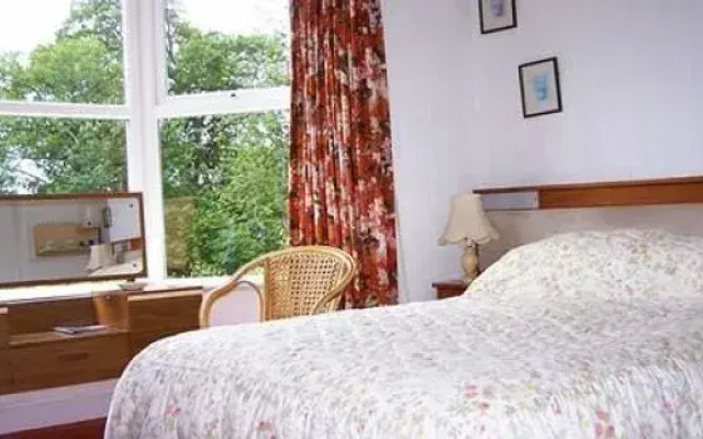 Lanarth Hotel and Caravan Park