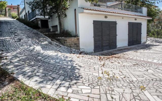 N08 - Numana, comodo trilocale con terrazzo
