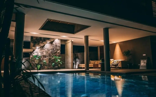 Villa Strata