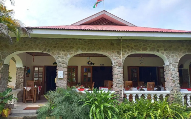 Villa Rafia Guesthouse