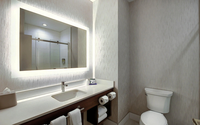 Holiday Inn Express Airport-Calgary by IHG