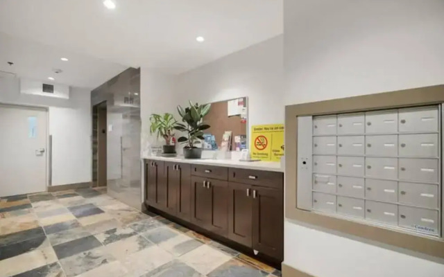 Harmony Haven 2BR Lakefront Suite