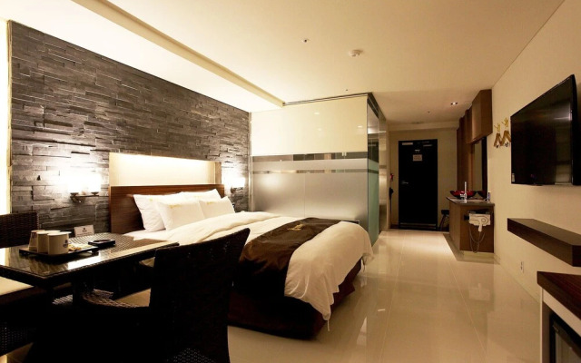 Pocheon Hotel Commune Motel