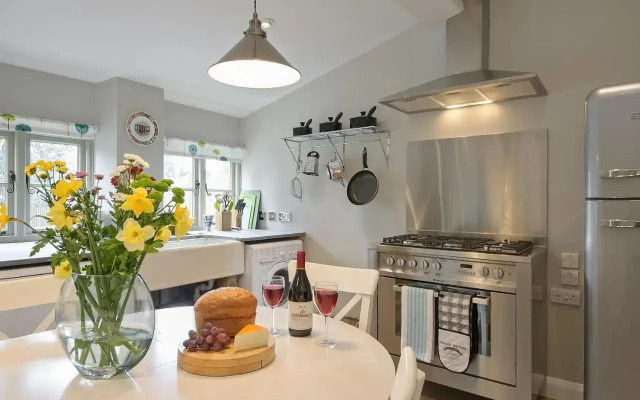 Holliers Cottage