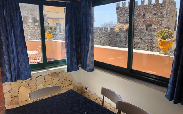 Casa Rando Mary's House