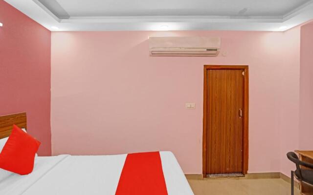 OYO 85984 Hotel Happy Spring