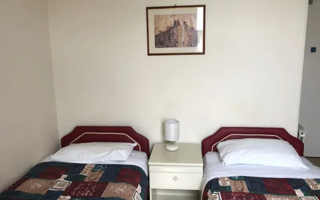 Star Hotel