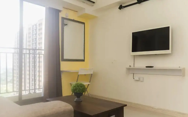 Comfort 2Br At Meikarta Apartment