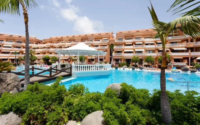 House Eloisa by Holiday World