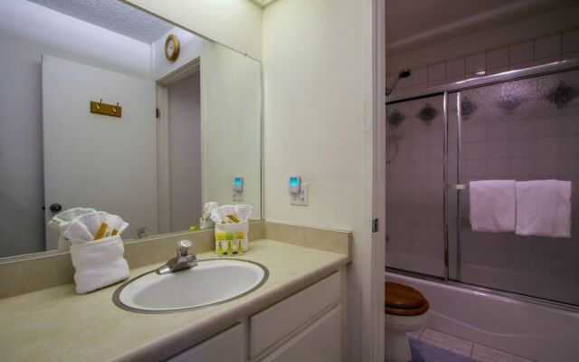 Summit #273 2 Bedroom Condo by RedAwning