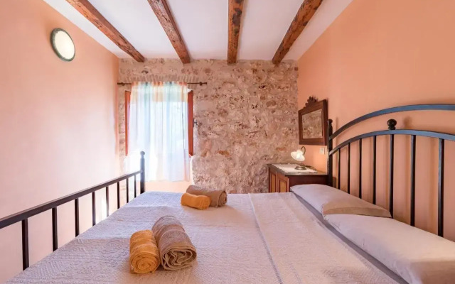 Country House Apartments