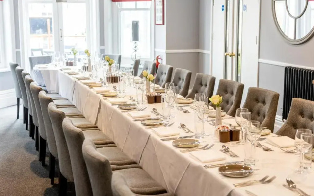 The Seaview Hotel