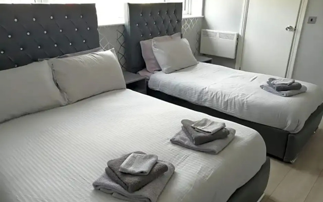 Encore Rooms