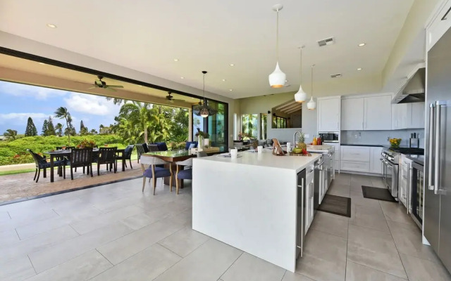 Hale Nui 2827 - 5 Br Home