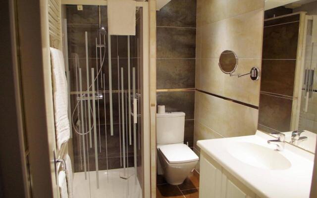 Hôtel et Appartements Les Platanes