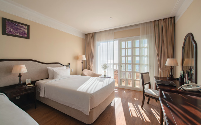 Sunrise Nha Trang Beach Hotel & Spa