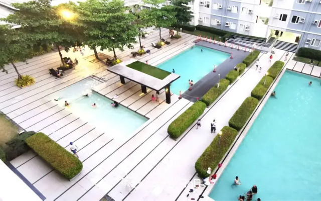 Butler's Bnb E Trees Residences Qc Phil