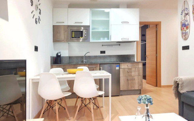 Acogedor apartamento a 50m de Playa Silgar
