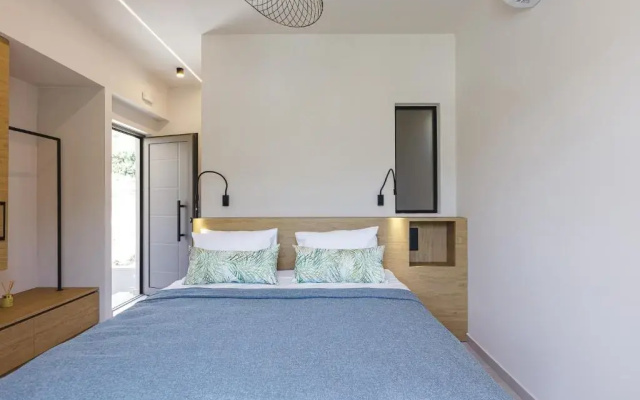 Mira Mare Luxury Residence