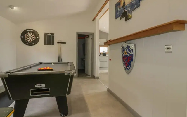 18 Meadow Retreat