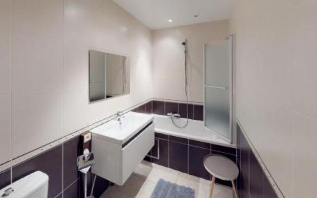 Deluxe Apartment with Shared Pool
