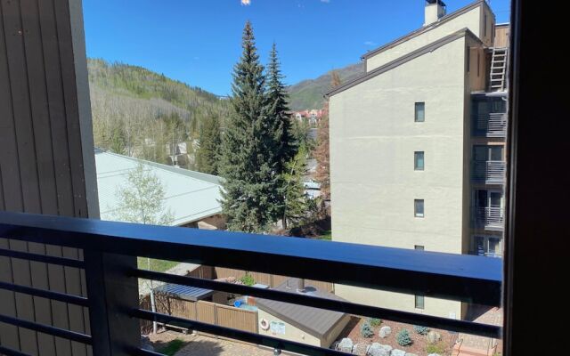 #408 Vail International