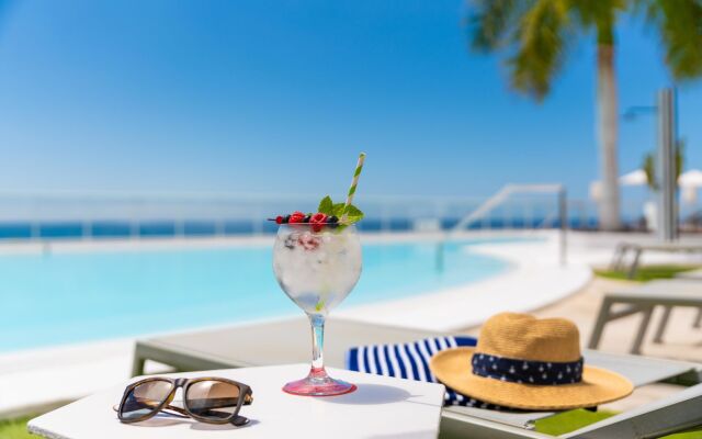 Marina Bayview - Adults Only