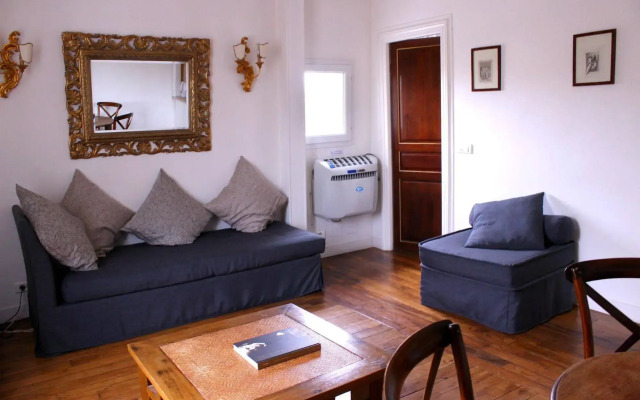 Mithouard Apartment