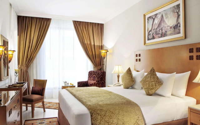Mercure Dubai Barsha Heights Hotel Suites And Apartments