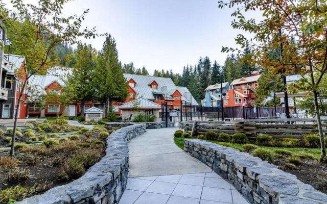 Lake Placid Lodge by ResortQuest Whistler