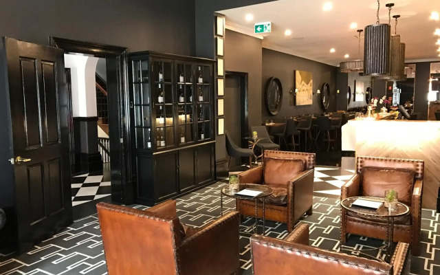 The Macquarie Hotel