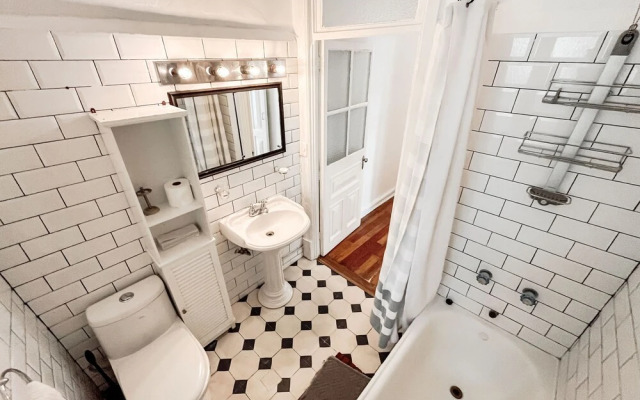 Deco Housing Luxury Rentals in Roma Norte