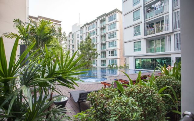 Sukhumvit 64 Pool View Apartment