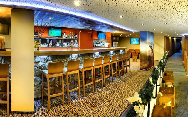 Hotel FIS