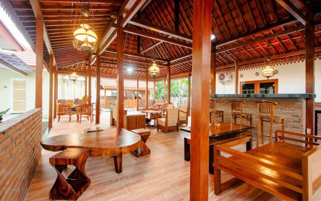 OYO 2010 Dalem Jongke Homestay