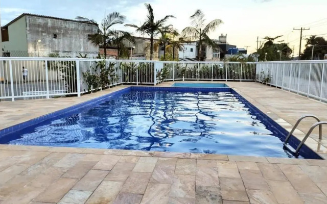 Apartamento com piscina e churrasqueira em Ubatuba