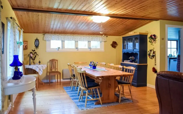 Nice Home in Borgholm With 5 Bedrooms and Wifi