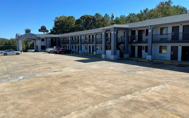 Garden Inn & Suites